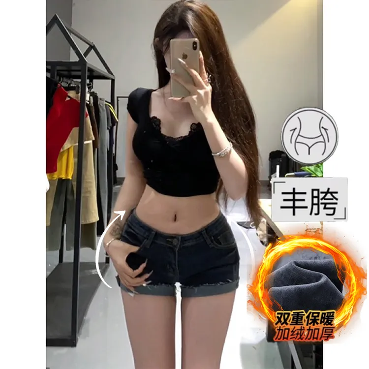 加绒低腰丰胯卷边弹力牛仔短裤女2025冬季新款性感辣妹包臀热裤