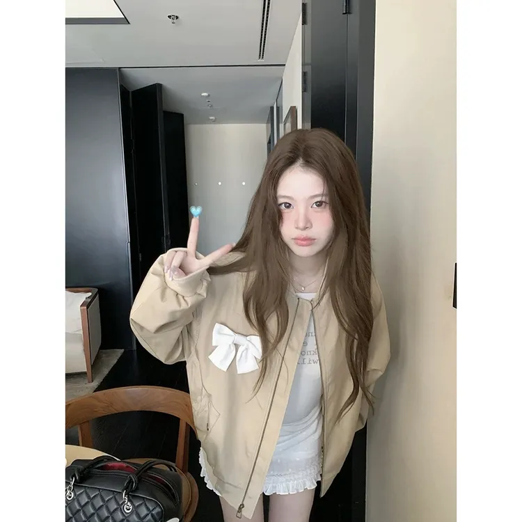 韩系早秋穿搭独特超好看卡其色蝴蝶结短款夹克外套女宽松百搭上衣