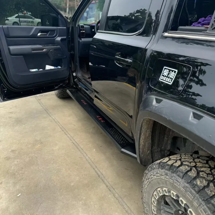 适用上汽大通星际LHT70T90皮卡车改装件加厚锰钢外侧专用脚踏板