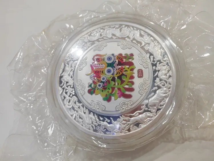 中国金币.2012龙年二公斤纯银精制纪念章2000克.纯银999.带证无盒