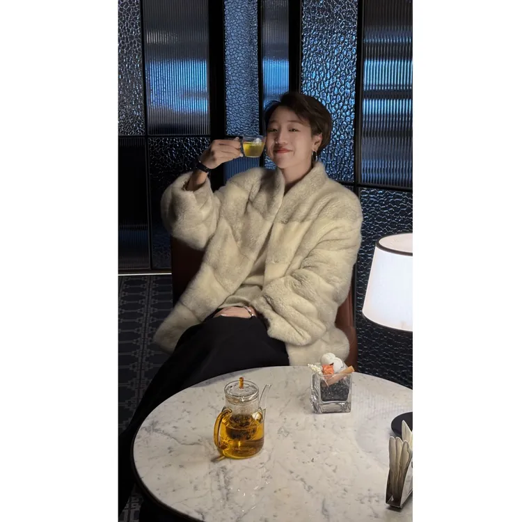 【月光女神】丹麦进口紫金级银十字横排脊子靠坎貂皮草外套25431031