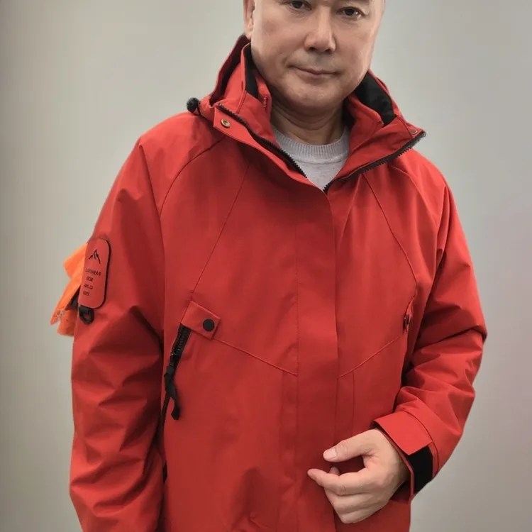 情侣户外冲锋衣三合一运动休闲外套防水防风透气保暖