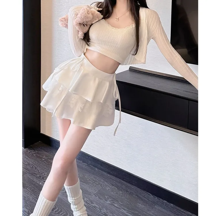 白色荷叶边蓬蓬半身裙女夏季蕾丝层次感a字短裙高腰显瘦