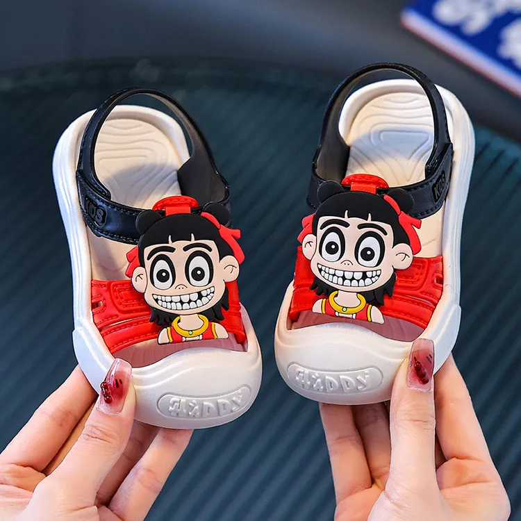 哪吒儿童凉鞋夏季新款韩版男童软底防滑女宝宝防水学步沙滩凉鞋