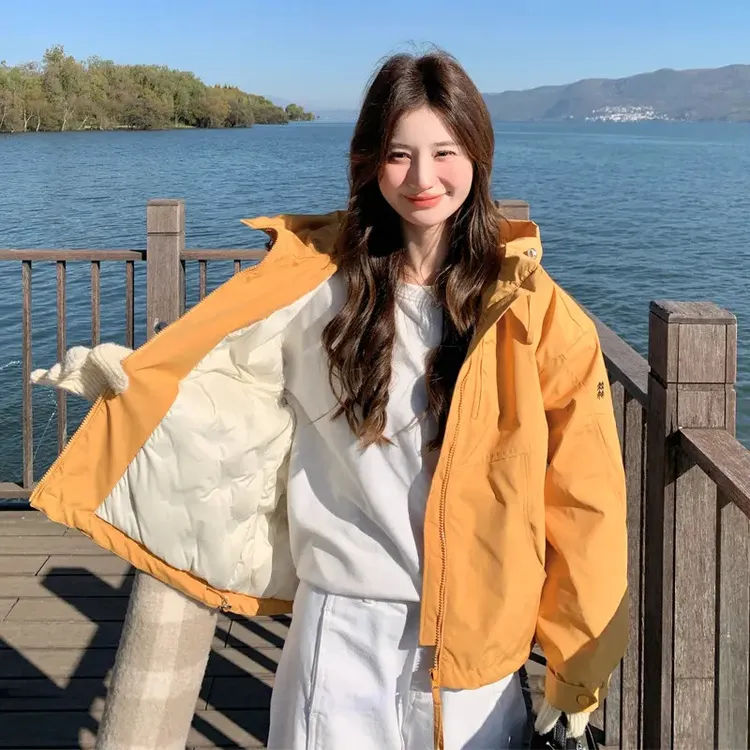 冲锋衣式羽绒服女2024冬季新款工装炸街韩系甜酷风白鸭绒内胆外套