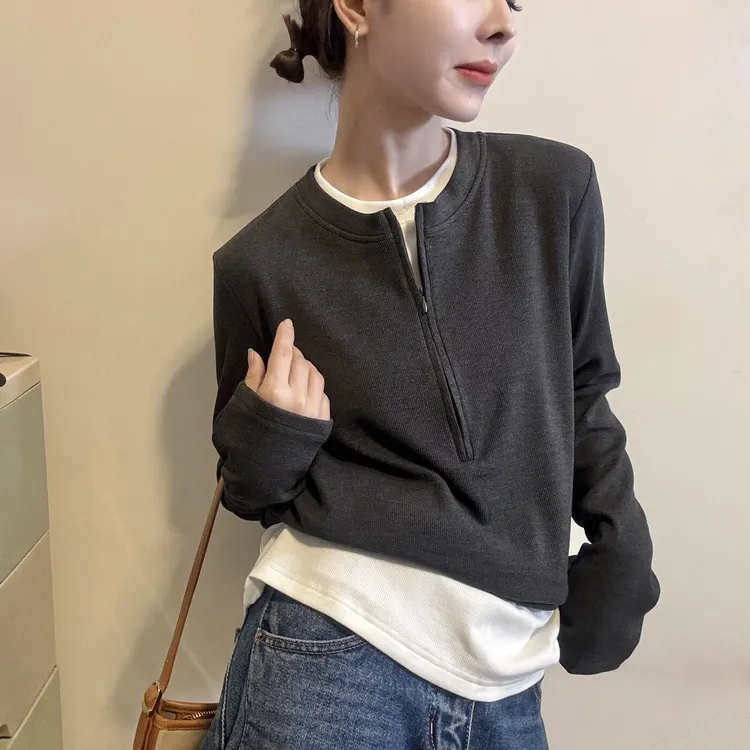 早春假两件上衣女高档洋气时髦长袖T恤2026春季新款拼色圆领衣服