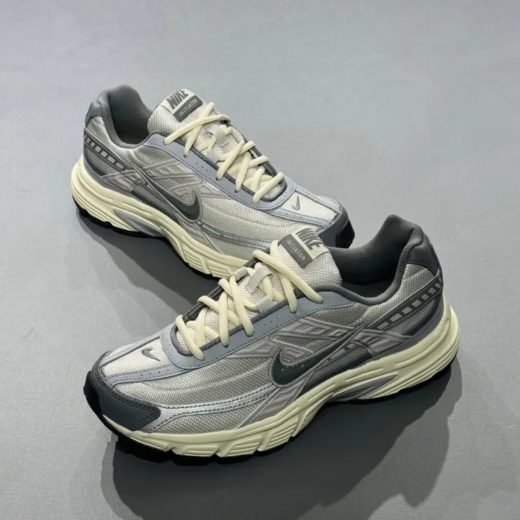 耐克 lnitiator男鞋休闲鞋跑步鞋运动鞋耐磨舒适缓震HQ1179-001