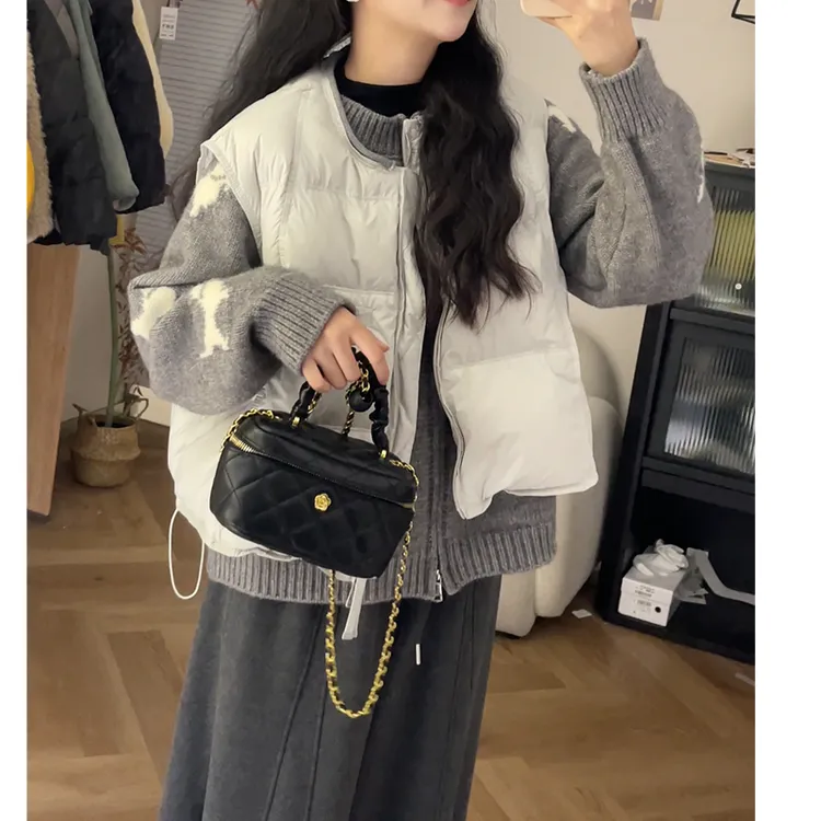 短款马甲女2025冬季新款时尚圆领宽松白鸭绒保暖马夹背心坎肩外套