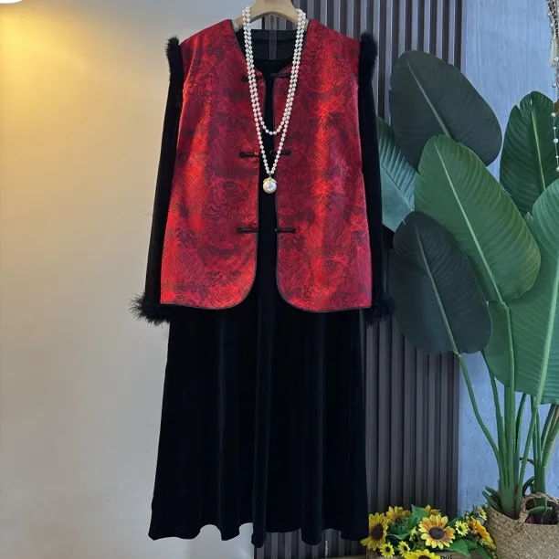 新中式轻奢国风大码女装冬季提花宽松祥云马甲拜年服复古民族风