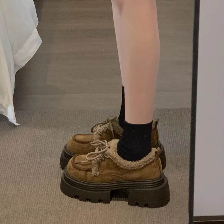 女式单鞋2024冬季新款秋冬棉鞋复古百搭雪地靴厚底加绒保暖小皮鞋