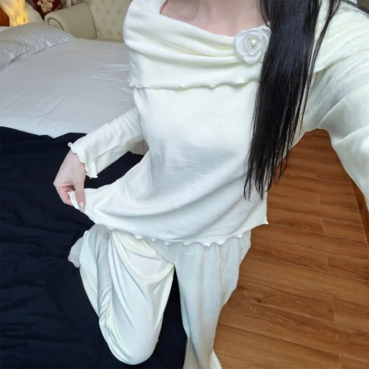冬季厚款长袖海岛绒纯欲不规则睡衣家居服套装阔腿裤上衣露肩白色