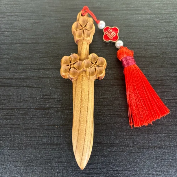 福利约11厘米 原木桃花剑 桃木无漆一体雕刻