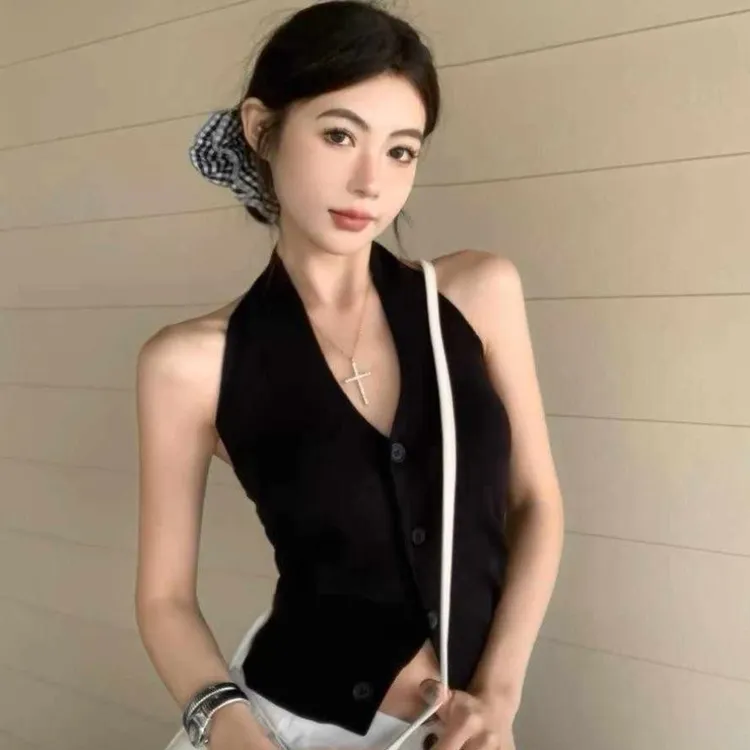 夏季挂脖吊带背心女露背纽扣气质性感修身显瘦纯欲辣妹设计感上衣