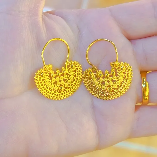 铜合金亚克力耳饰 甜美风星座/生肖海洋生耳环银镀复古耳饰金色