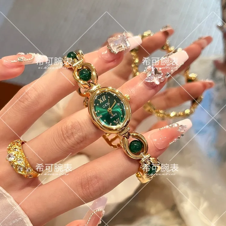 【希可】轻奢ins风复古风手链手表个性设计感女士石英防水腕表52102