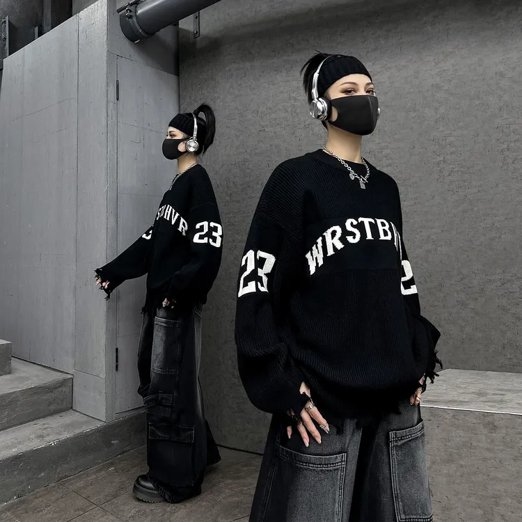 多福猫潮牌设计感套头针织衫女2025秋冬穿搭圆领宽松黑色打底毛衣