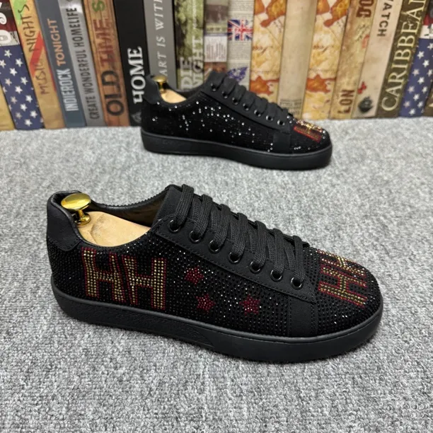 欧洲站新款潮流烫钻男鞋时尚百搭男士低帮板鞋爆款热卖休闲鞋潮鞋