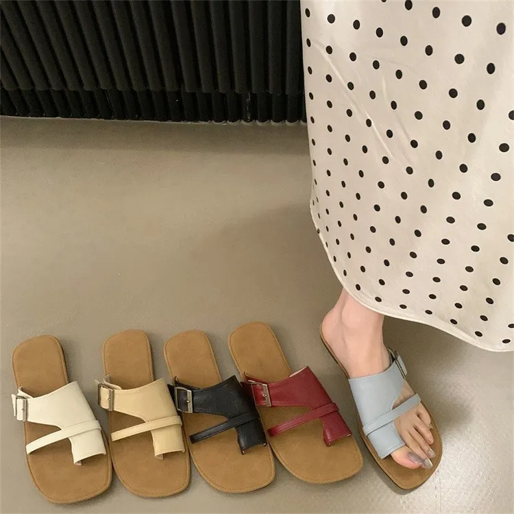 UHCK韩版小众平底套趾拖鞋女2025新款温柔晚晚风软底沙滩凉拖鞋一