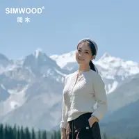 SIMWOOD/简木女装版型12针羊绒混纺扭花开门襟套头毛衣S12250632
