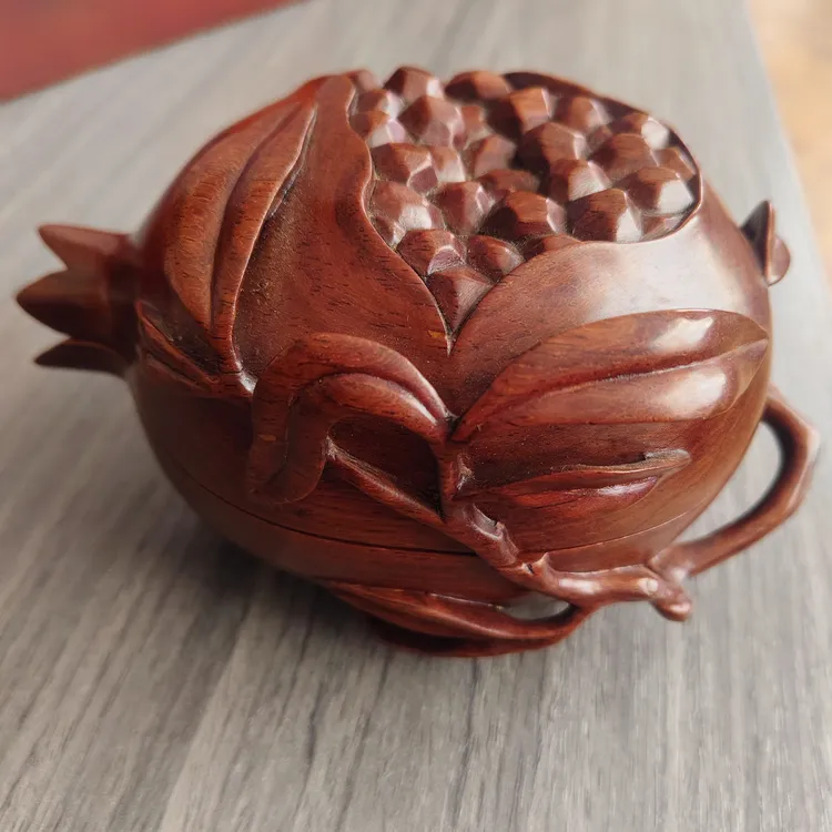 大红酸枝石榴摆件，手把件，首饰储物盒