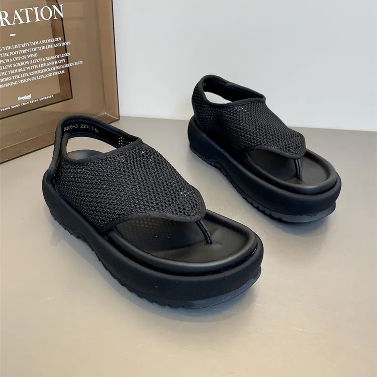 欧洲站2025夏季新款渔网镂空透气厚底人字凉鞋度假休闲夹趾罗马鞋