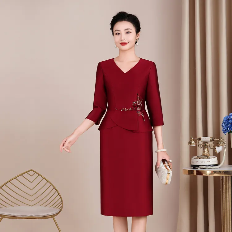 礼服宴会敬酒服刺绣V领晚高贵礼服显瘦短裙摆长款结婚连衣裙婚宴