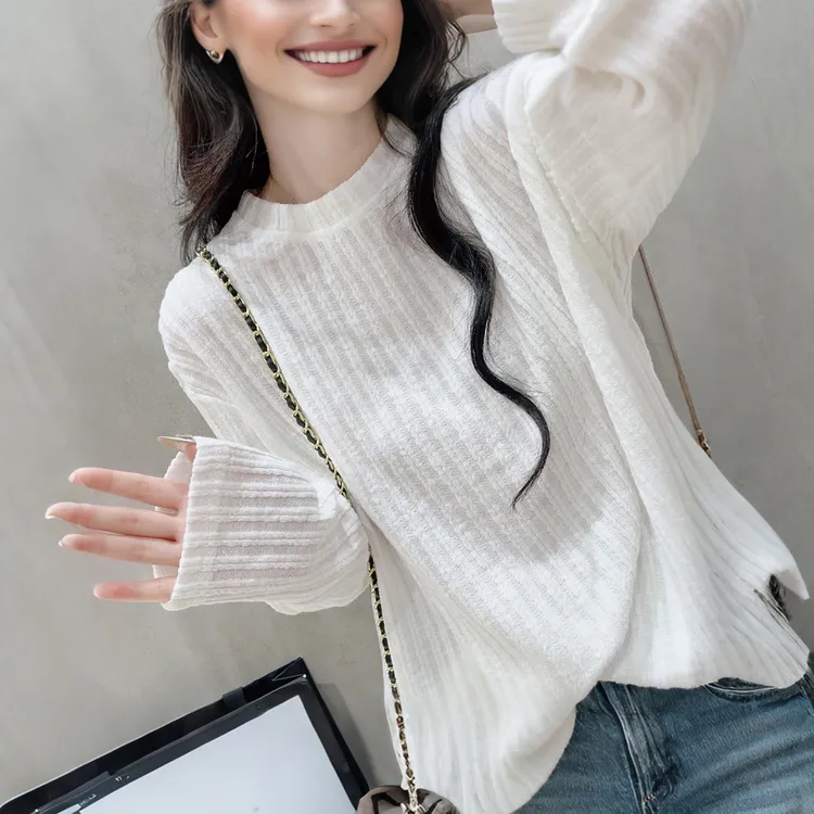 肌理感坑条春秋新款宽松圆领时尚简约休闲百搭别致基础款白T恤女