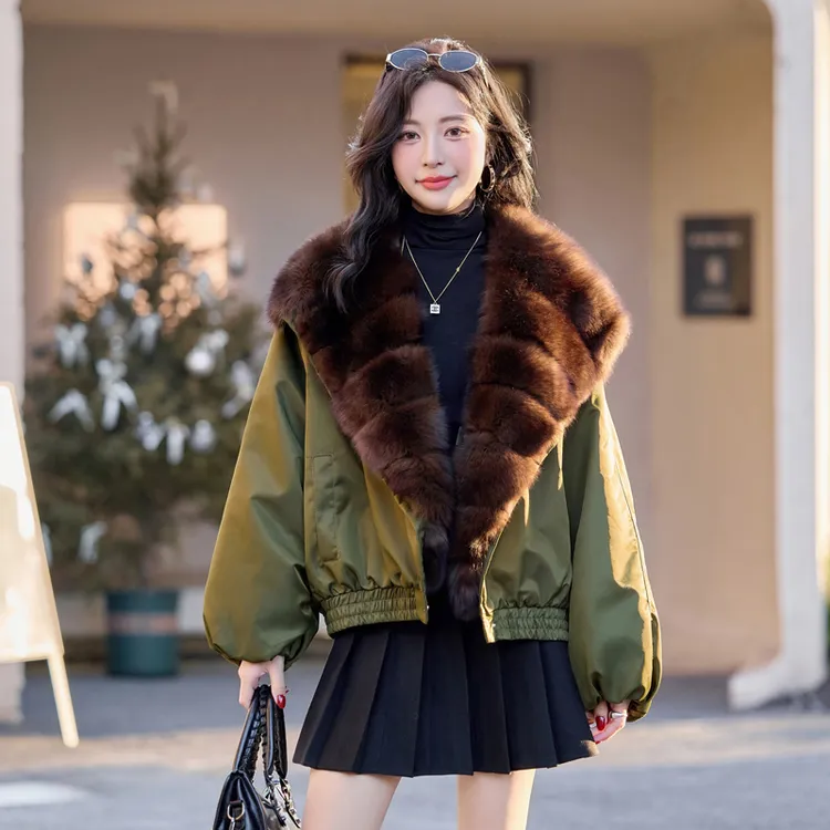 2024冬新款狐狸毛大毛领鹅绒派克服外套女短款休闲时尚鹅绒羽绒服