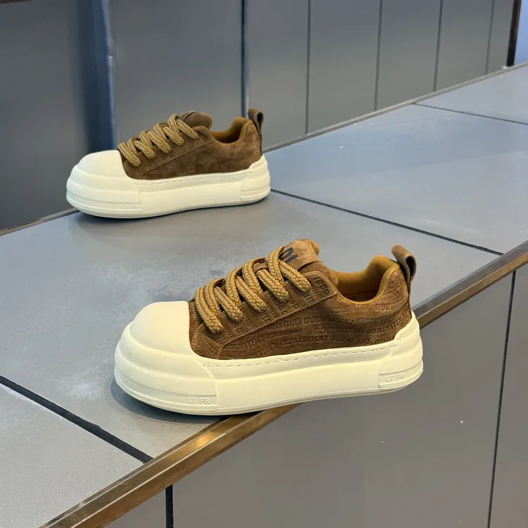 男士四季款真皮厚底软的简约舒适百搭休闲运动板鞋