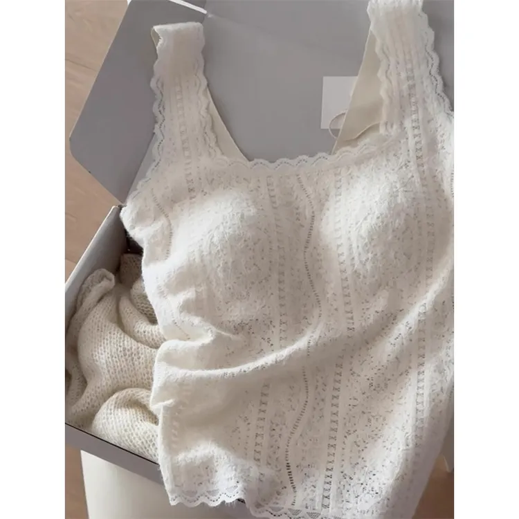 法式白色蕾丝吊带背心女带胸垫复古方领无袖打底衫配小西装内搭