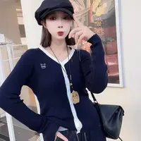 15565欧货新款开衫v领款开衫，拼色款洋气毛衣针织长袖，刺绣图案
