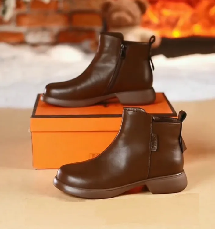 圆头真皮软底低跟舒适百搭休闲风短靴气质2025新款秋冬女鞋时尚