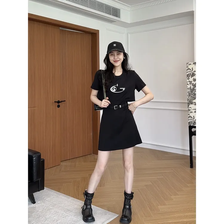 张阿星【镂空腰】时尚气质正肩印花黑色拼接圆领高腰修身收腰连衣裙