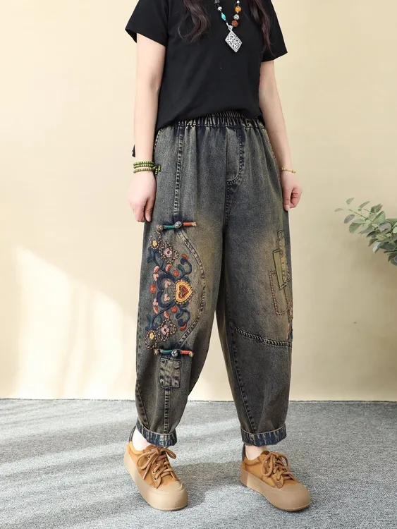 刺绣九分裤秋季款女宽松百搭绣花纽扣休闲松紧水洗牛仔哈伦裤