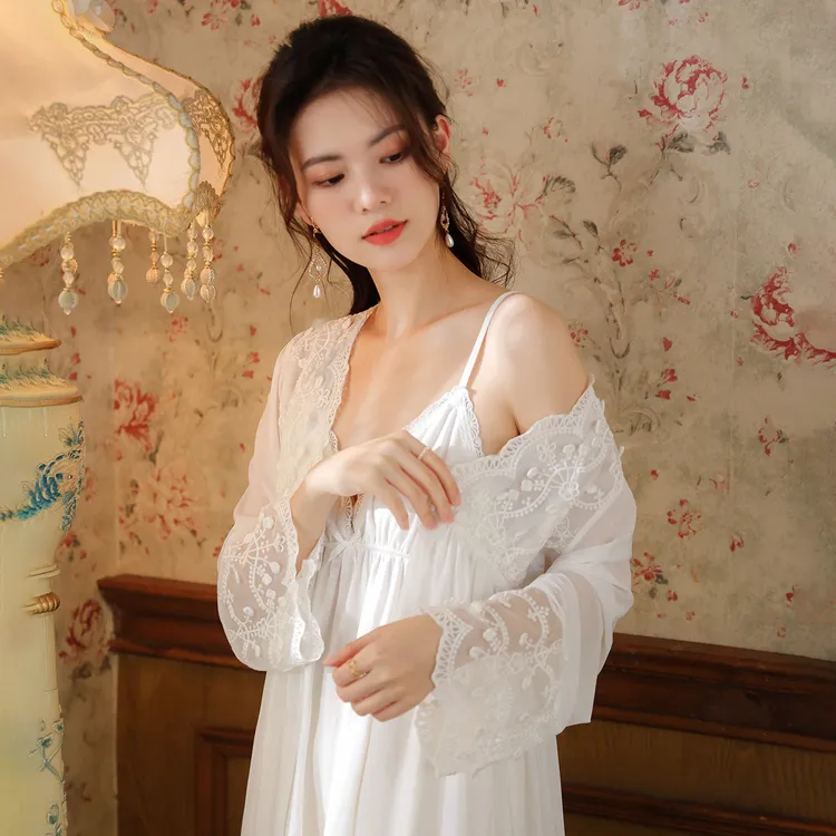 巴韦那奇女款V领吊带睡裙带胸垫蕾丝性感睡衣家居服睡袍两件套装