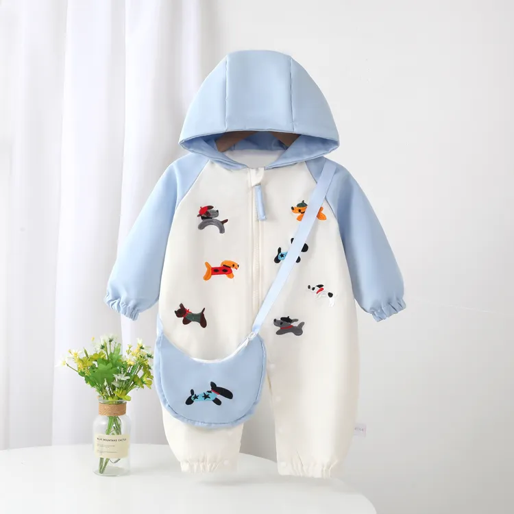 弯月挎包小狗带里哈衣出门外出服洋气时尚