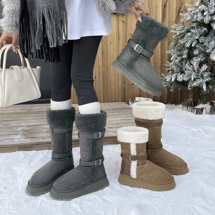 长筒皮带扣雪地靴女2025年冬季新款加绒哈尔滨棉鞋高筒棕色棉靴