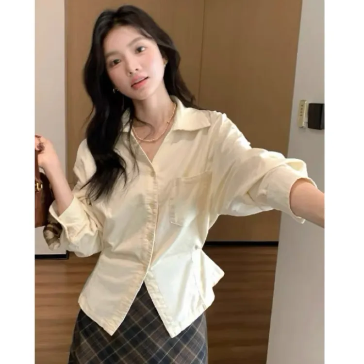 春季2026新款设计感灯芯绒衬衫女气质显瘦长袖上衣