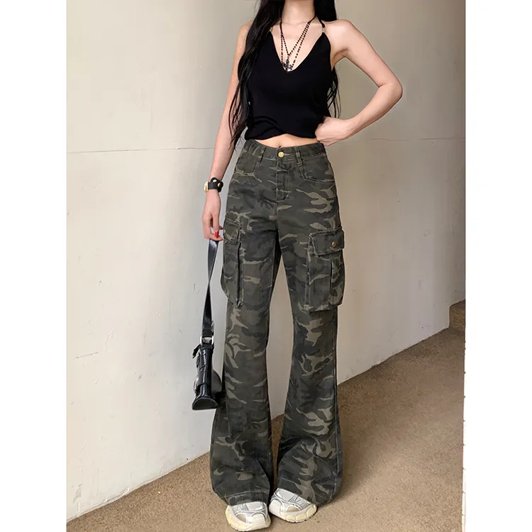 美式迷彩工装微喇牛仔裤女2025秋季新款高腰修身显瘦痞帅喇叭长裤