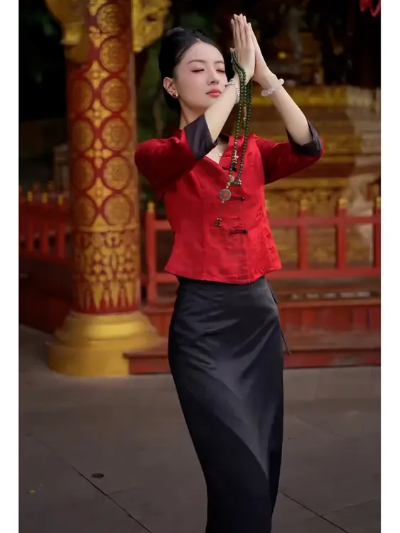 夏季流行穿搭一整套女2025新款新中式国风盘扣衬衫半身裙两件套潮
