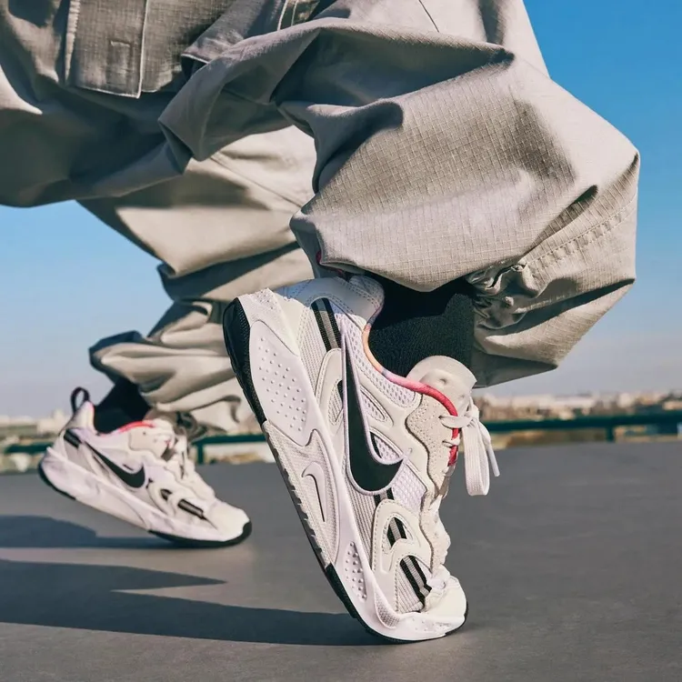 NIKE耐克 JAM TRAIN男女运动休闲低帮轻便透气跑步鞋 FZ8966-100