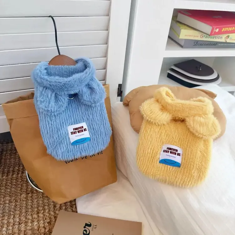 宠物衣服秋冬新款狗狗居家服无袖连帽马甲猫咪衣服毛绒保暖幼犬装