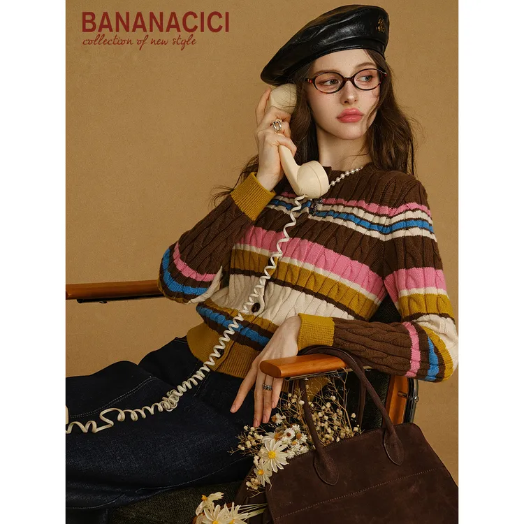 BANANA CICI2025年秋冬新款复古羊毛混纺撞色条纹毛针织开衫外套