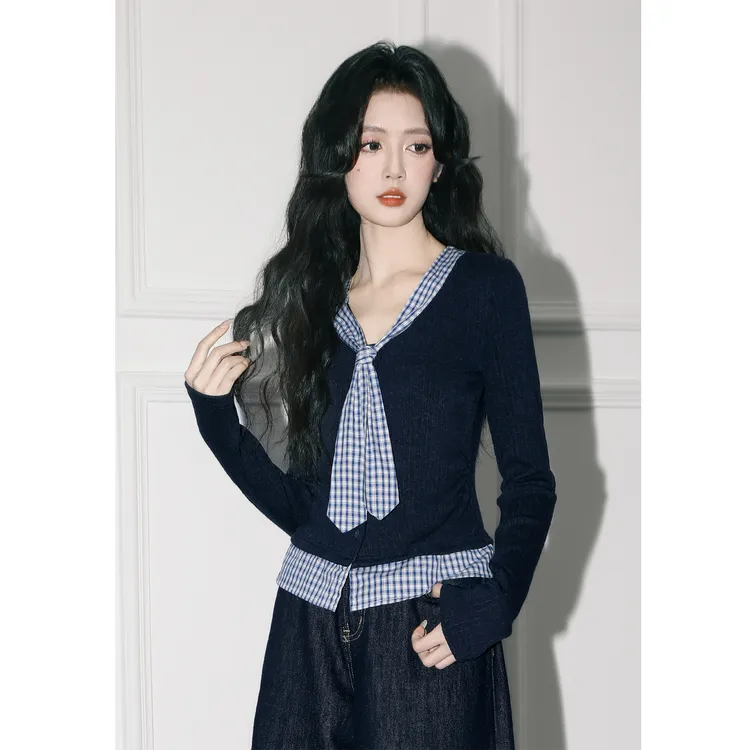 撞色V领假两件长袖T恤女春秋2025新款复古格子拼接显瘦短款上衣