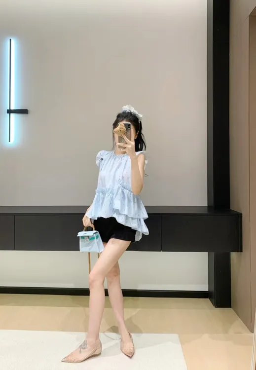 2025夏季新款巨好看甜美减龄荷叶边设计无袖衬衫上衣百搭休闲短裤