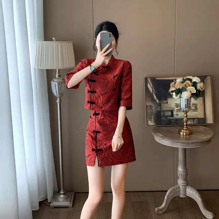 2025新中式时尚套装时尚中国风荡领轻复古红色修身显瘦轻熟风女装
