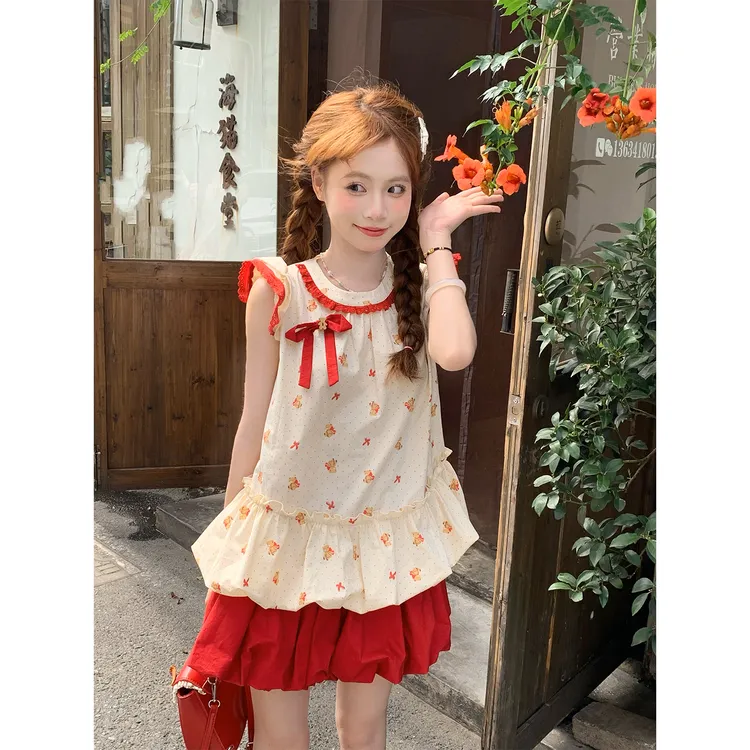 羽莓曳曳 sinsingirl 小飞袖印花上衣 红色泡泡裙 休闲感