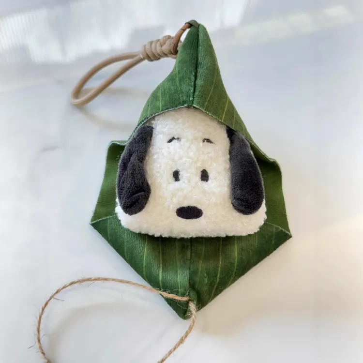 史努比威秀影城联名端午节粽子毛绒玩偶包包挂件创意可爱钥匙扣