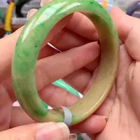 翡翠手镯未镶嵌翡翠