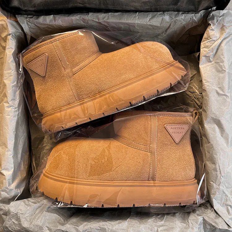 高端正品卡皮巴~拉小黄豚雪地靴女款冬季羊皮毛一体加绒保暖棉鞋